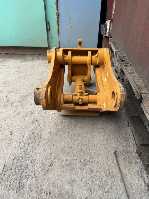 Быстросъём механический для экскаватора 5–12 тон