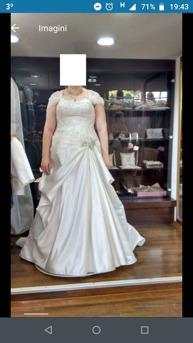 Vand rochie de mireasa