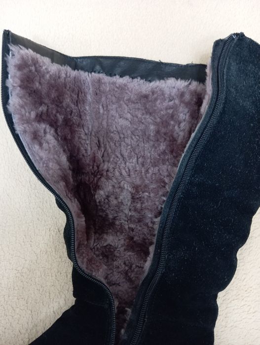 Продам зимние сапоги