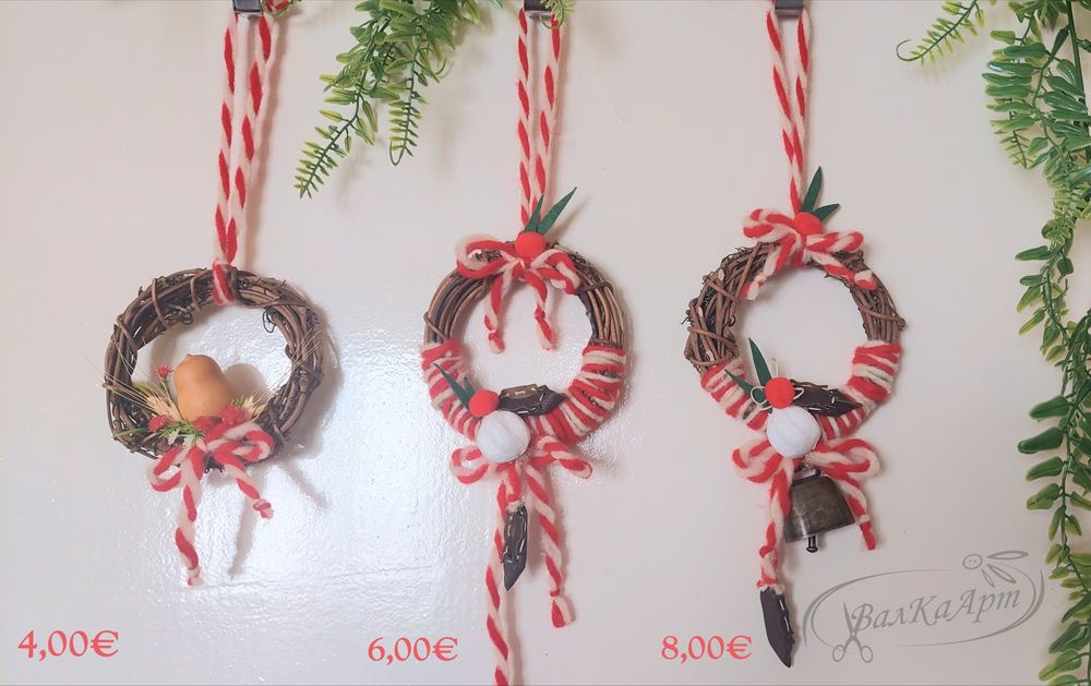 Ръчно изработени мартеници - гривни, брошки, шноли,магнити,венци и др.