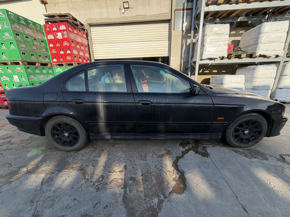 Бмв е39 540 газово  на части