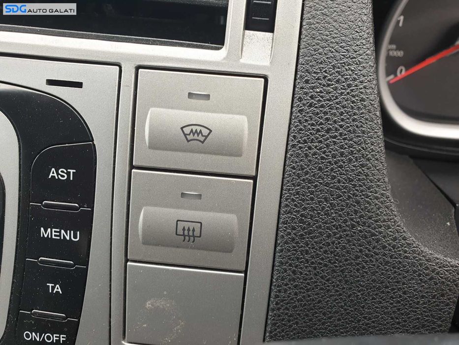 Buton Butoane Incalzire Degivrare Parbriz Luneta Geam Ford Kuga 1 2008 - 2013 [C7806]