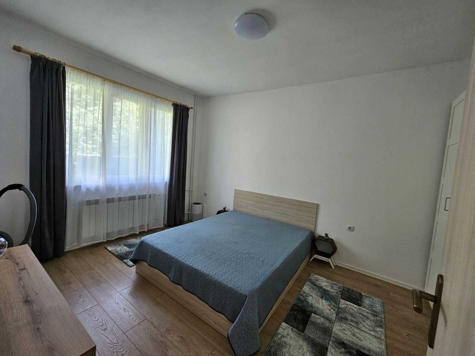 Дава се под наем Тристаен апартамент в София, Лозенец - 80 кв.м за 663 € - Снимка #3