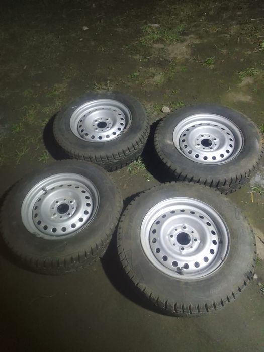 Шипованные шины с дисками овые