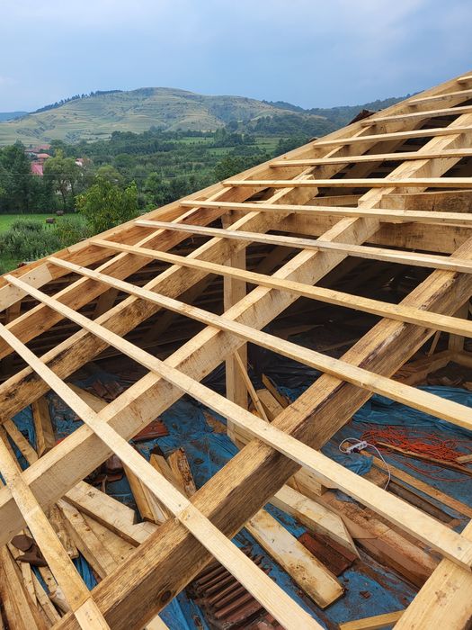 Acoperișuri, Mansardări, Izolații – Execuție și Reparații Profesionale