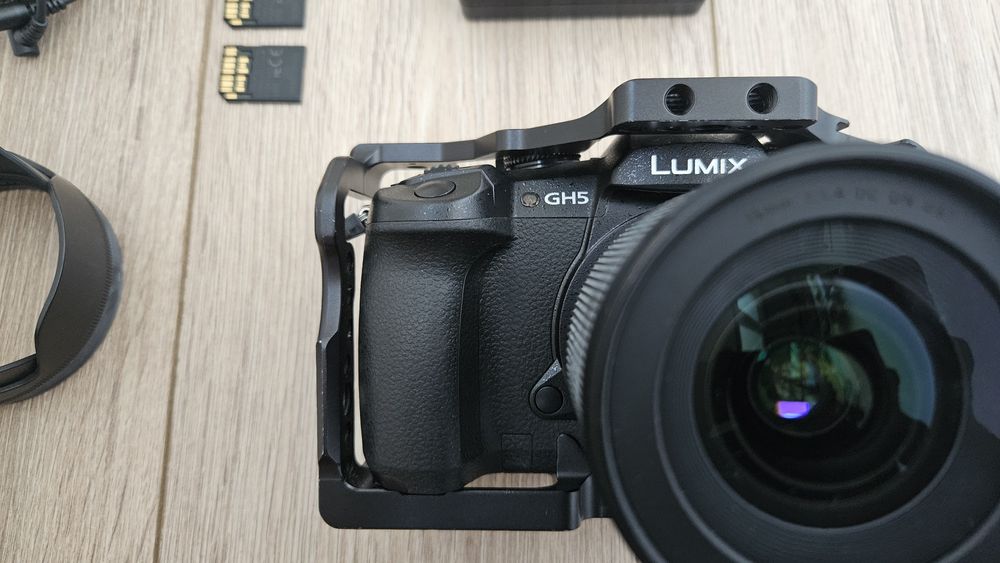 Lumix GH5, Sigma 16mm 1.4, smallrig