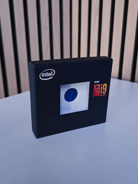 Intel Core 19-9900K +  32gb ddr4 рам + Дъно MSI MAG Z390 Tomahawk 

​8