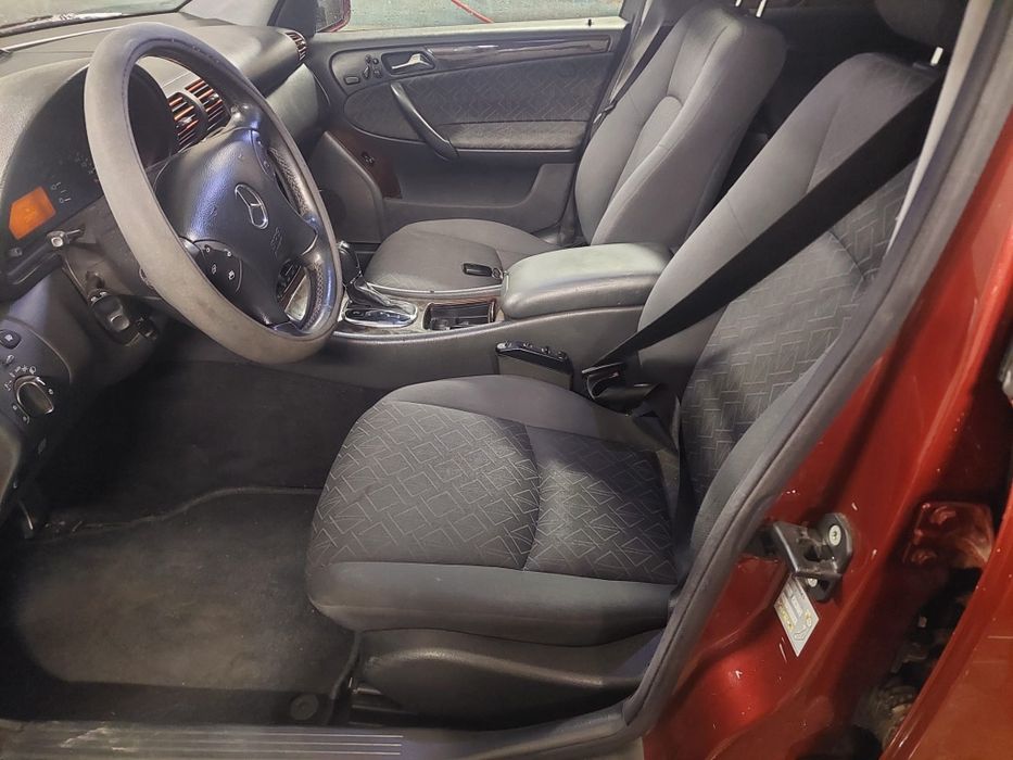 Mercedes-Benz c220 2.2CDI