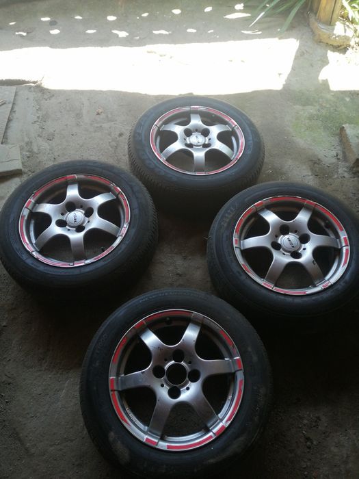 Джантите са доста добре но гумите не ги бива