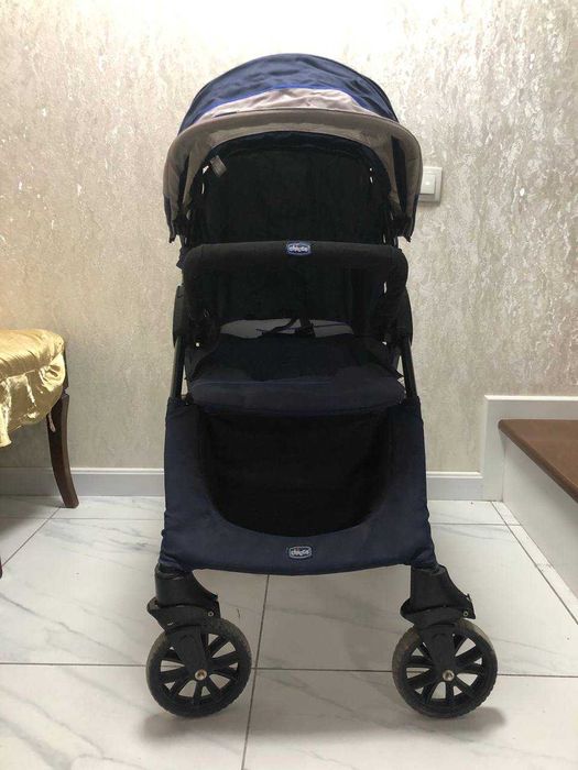 Продам  Коляску CHICCO для детей.
