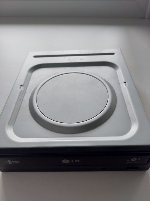 Дисковод LG пишущий