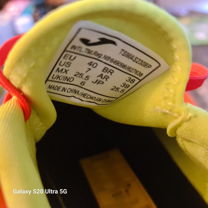 Adidași Joma nou cu etichetă nr 40