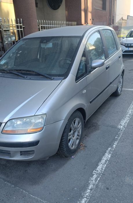 Vând mașină Fiat Idea