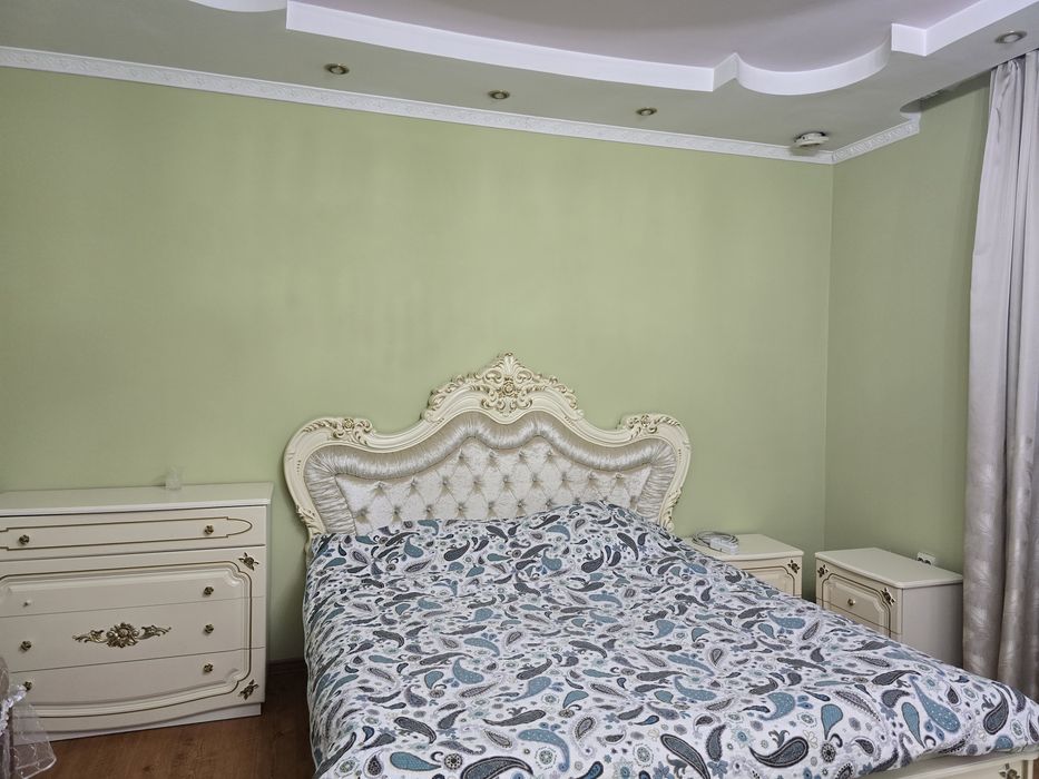 Продам комплект мебели