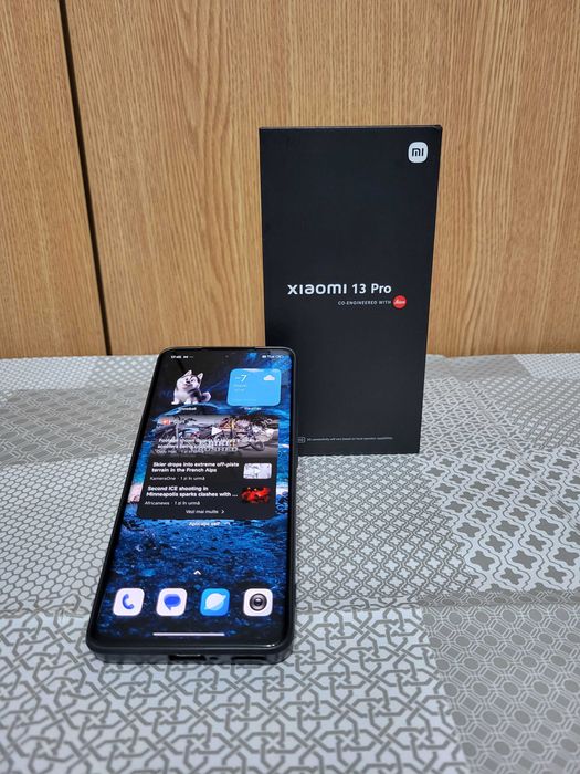 Smartphone / Flagship Xiaomi mi 13 PRO 256GB / 12GB RAM