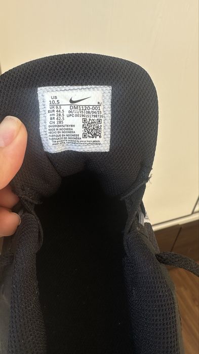 Продам Кроссовки Nike