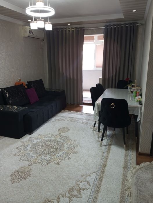 Продается  мебель стол и стулья