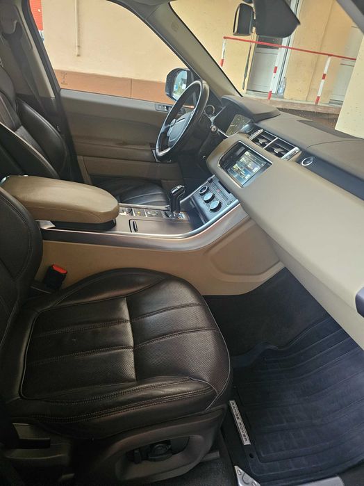 Autoturism Land Rover