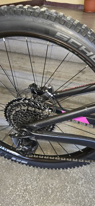 Bicicleta full suspension Trek