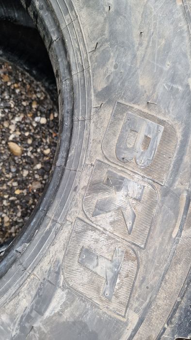 CAUCIUC sh 560/45R22.5 marca BKT