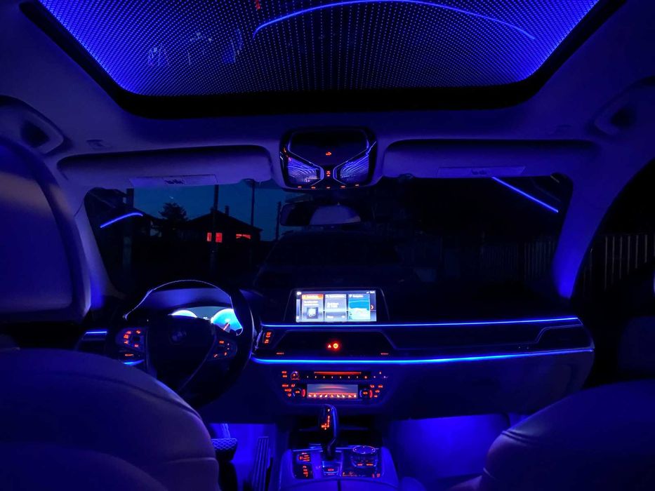 Продавам BMW G12 740I