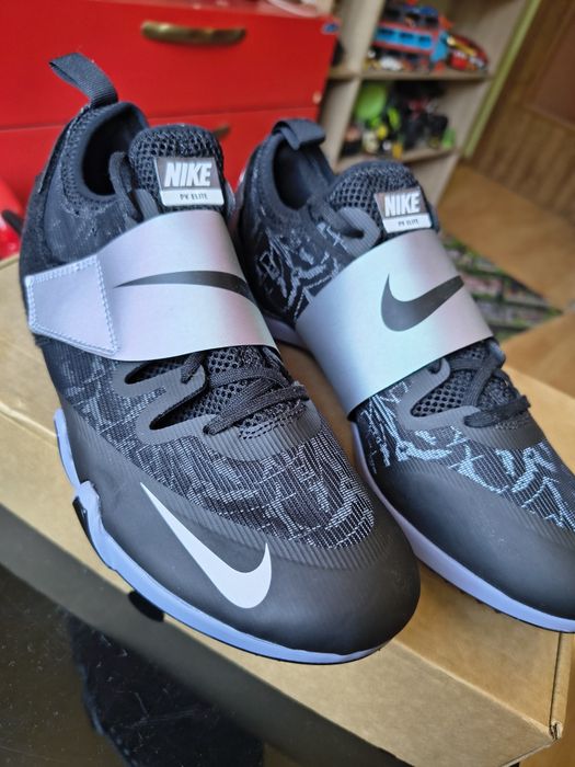 NIKE Zoom - "NEW MODEL 2026"