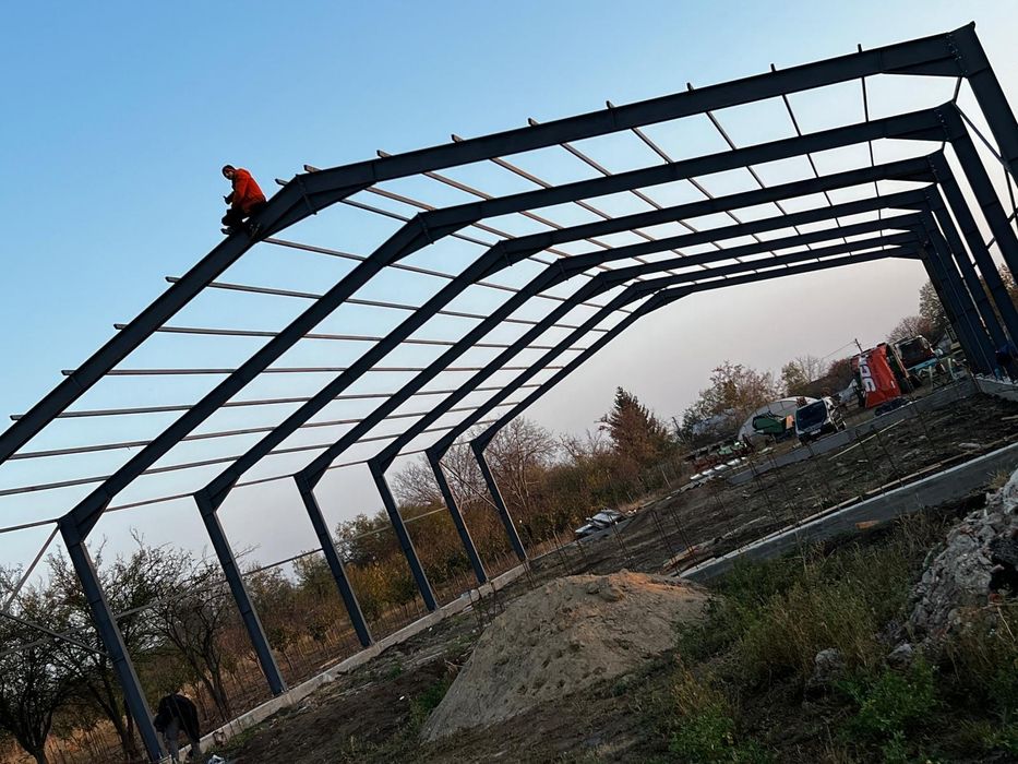 Vand hala 14x25 lucram fara avans