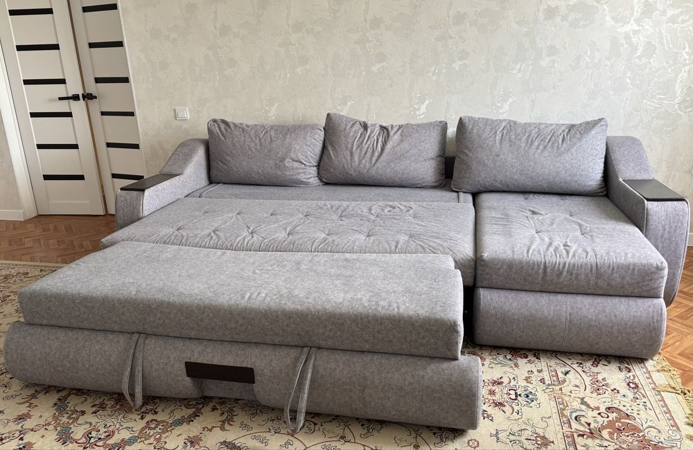Продам диван угловой