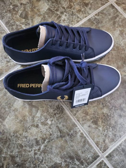 Сникърси Fred Perry