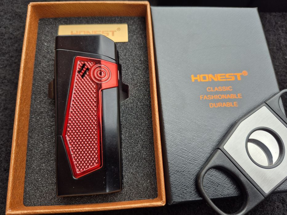 Луксозна запалка за пури HONEST с подарък резачка,три цвята