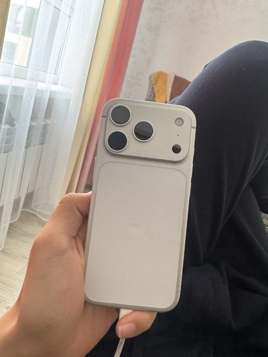 Iphone 17 pro 256 akb 100