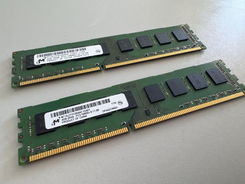 Продаю оперативную память DDR3 4GB на одной планке 2шт