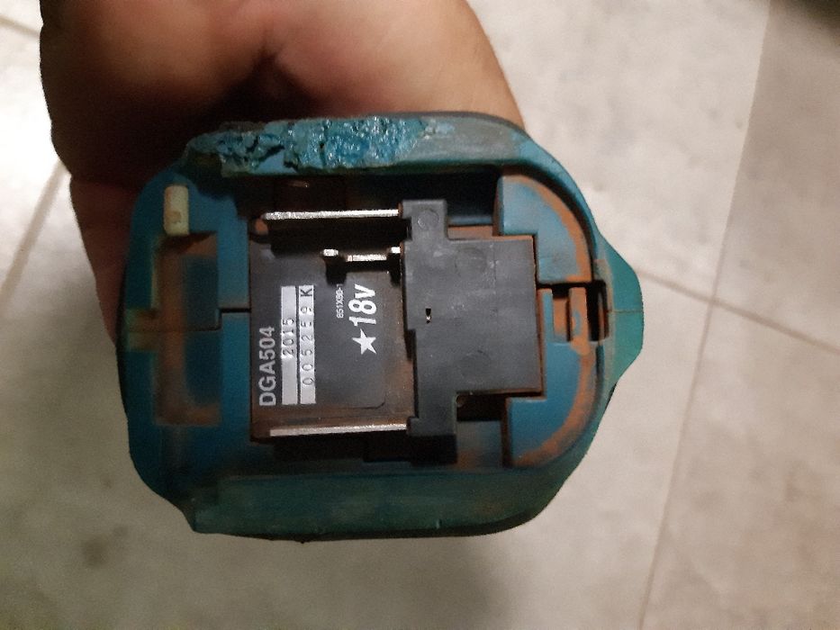 Polizor Makita Dga 504