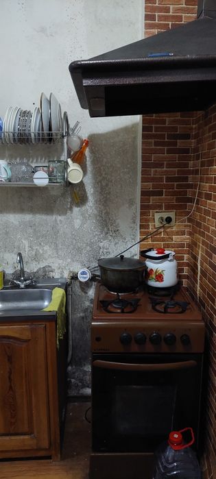 Чиланзар 12 - продаю квартиру 1в2/3/4.