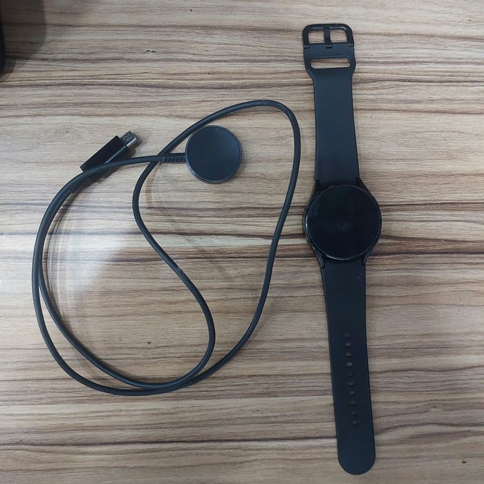 galaxy watch 4 без коробки
чуть поц