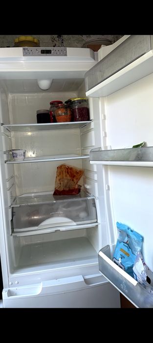 Продам холодильник Атлант