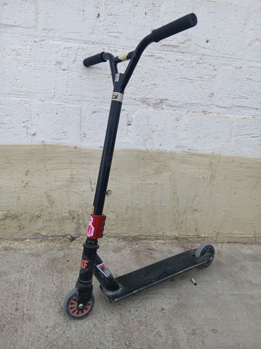 Продам самокат в хорошем состояннии
