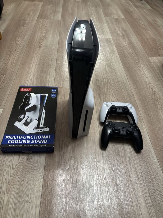 Продам PS5 slim, 1Tb