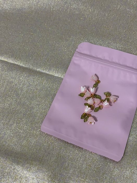 бусины в виде цветков