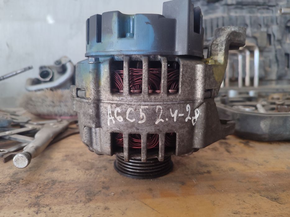 Генератор на Ауди А6 С5