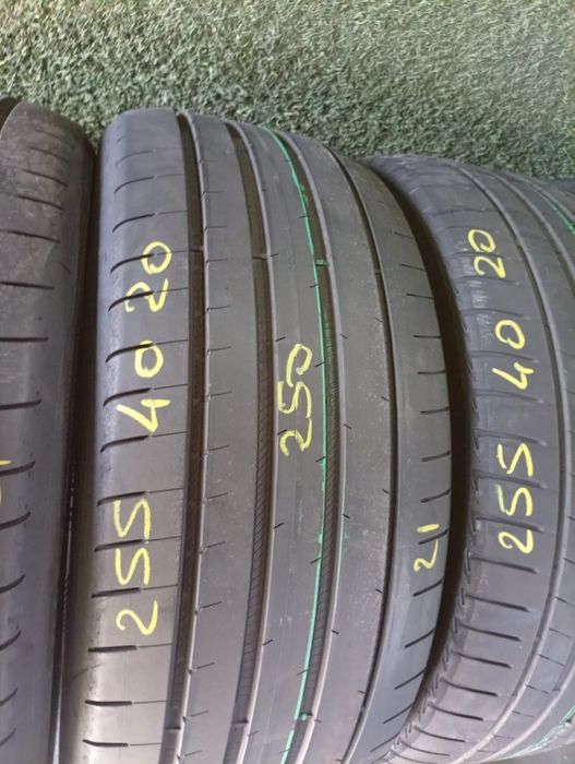 255 40 20 Goodyear și Bridgestone 150 lei bucata