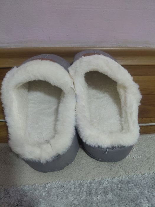 Домашние тапочки с мехом