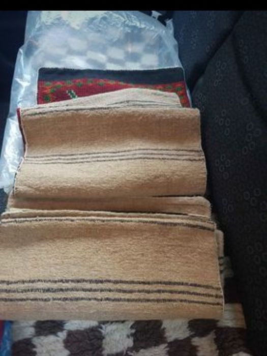 Продавасе вълнена калъфка за възглавница