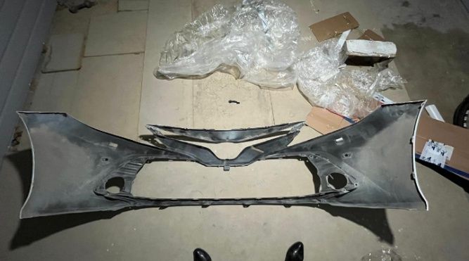 Бампер передний на Камри 70