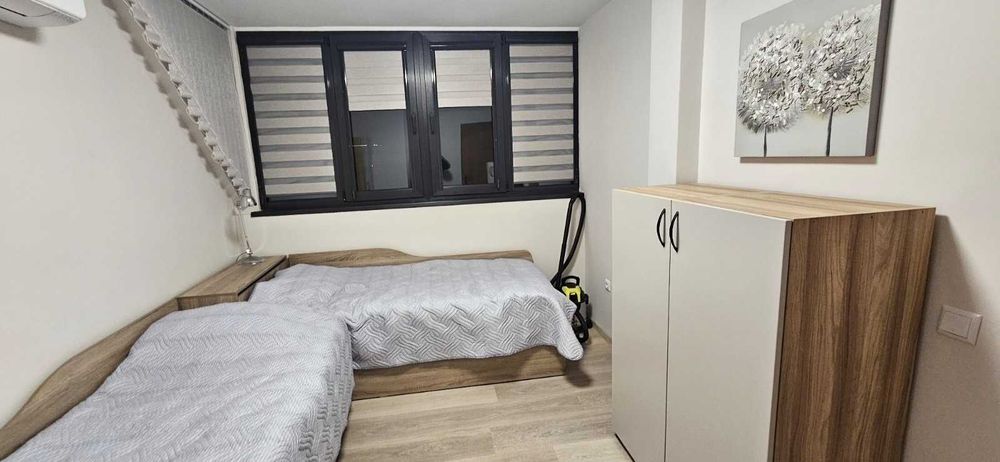 Дава се под наем Тристаен апартамент в Бургас, Център - 90 кв.м за 1100 € - Снимка #3