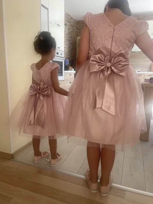 Рокля за принцеси 116 и 158