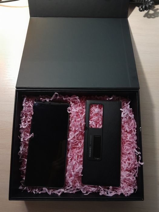 Huawei x mate 2 .