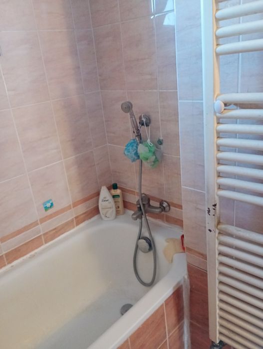 Închiriez apartament