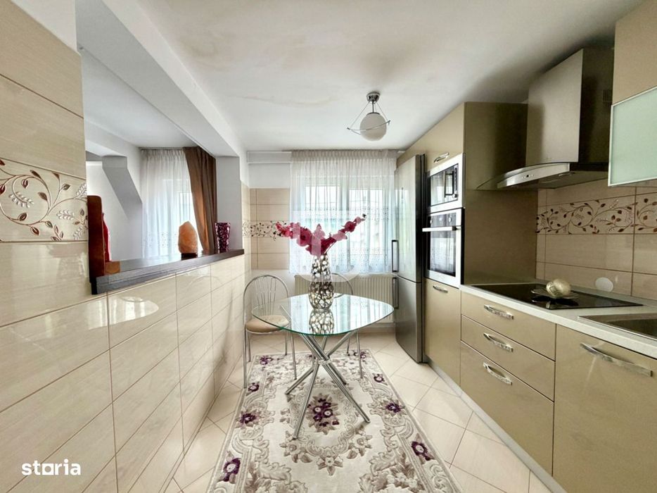 Triplex LUX în centrul Frasin – complet mobilat