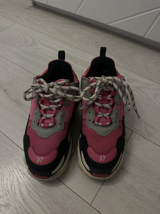 Balenciaga Triple S Roz